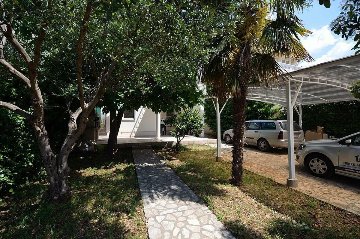 Apartmani Ana Tribunj  Luaran gambar