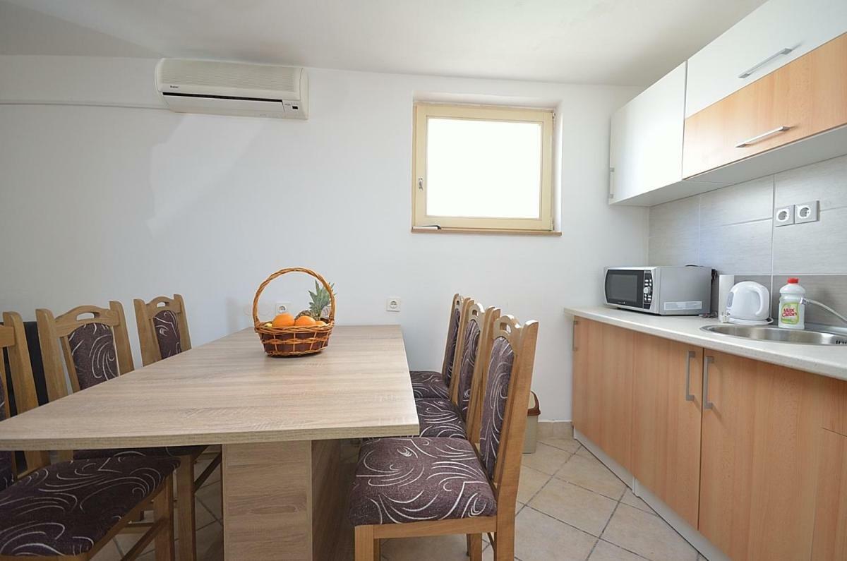 Apartmani Ana Tribunj  Luaran gambar